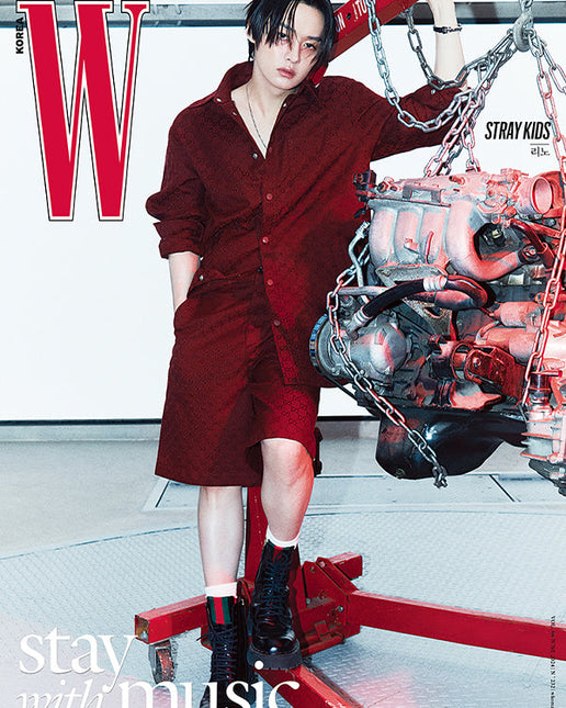 W Volume 6 - [2024, June] - Cover : Stray Kids LEE KNOW E TYPE