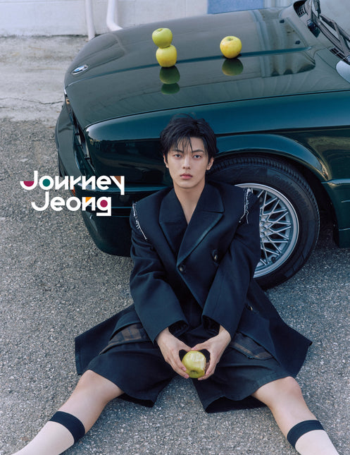 ESQUIRE PHOTOBOOK : Journey Jeong - Cover : JUN LEE JEONG TYPE B