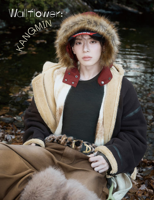 ESQUIRE PHOTOBOOK : WALLFLOWER KANGMIN - Cover : YOO KANG MIN TYPE A