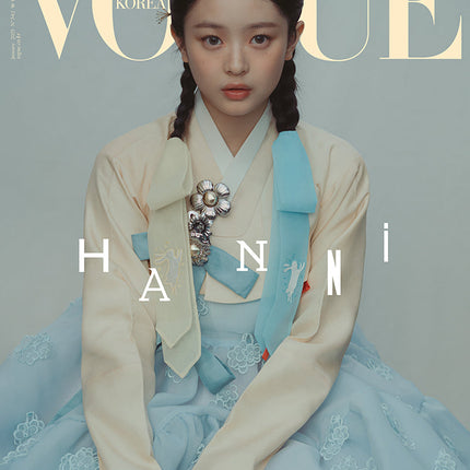 VOGUE - [2025, January] - Cover : HANNI TYPE E